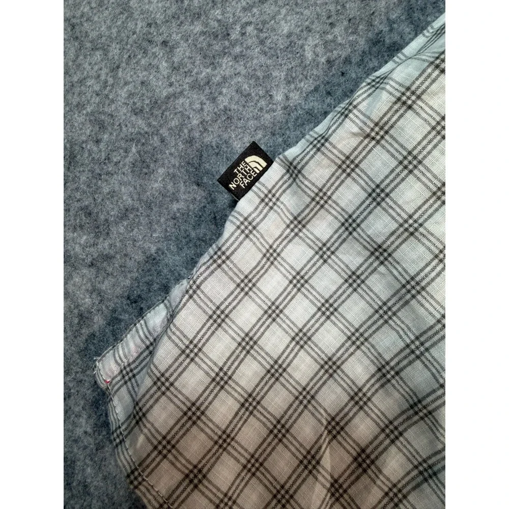 The North Face Mens Gray Plaid Short Sleeve Button Down Hiking Shirt Size Medium